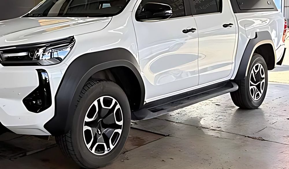 Çamurluk Dodik Seti – Toyota Hilux 8th Generation Facelift 2020+
