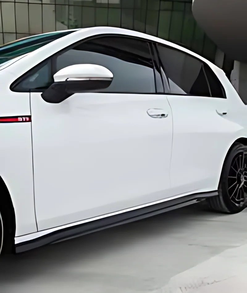 Yan Marşpiyel Seti – VW Golf 8 GTI / GTE / R-Line 2020-2024